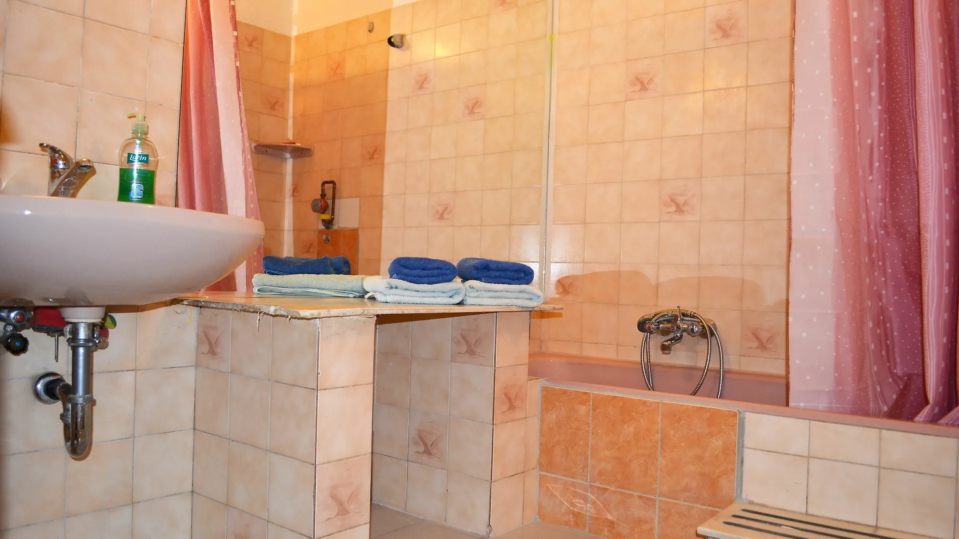 Vaci Central Apartment بودابست 2*,